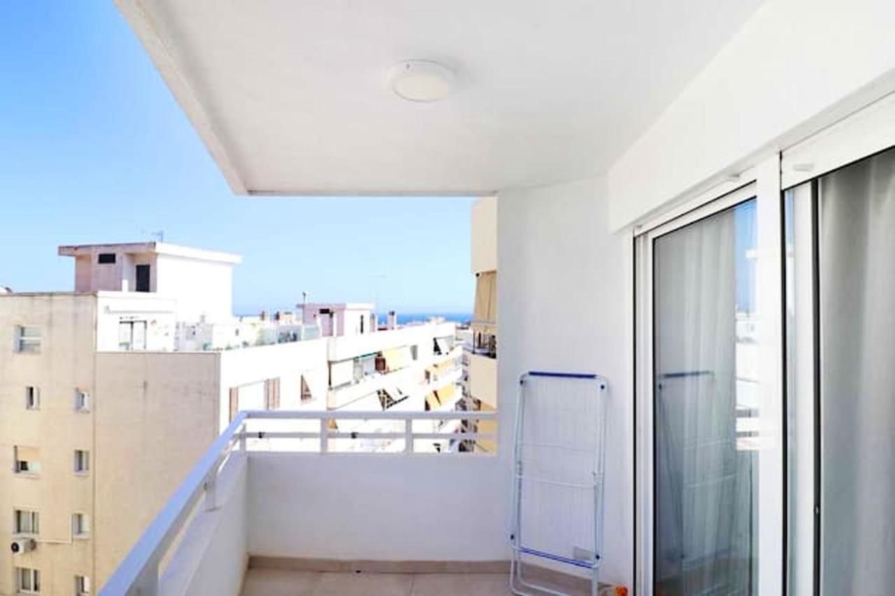 With 3 Bedrooms In With Wifi * Marbella