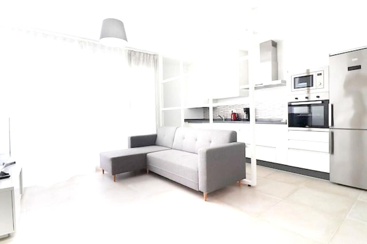 Apartamento With 3 Bedrooms In With Wifi